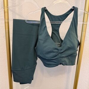 PARAGON Dark Green Racerback Ruched Sports Bra with Matching Leggings - set, M